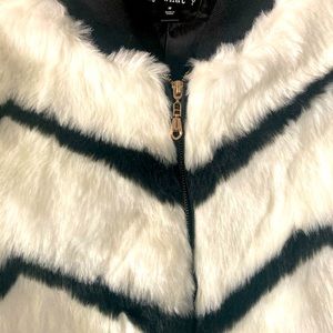 Fur Jacket Size Large Womens Black And White
